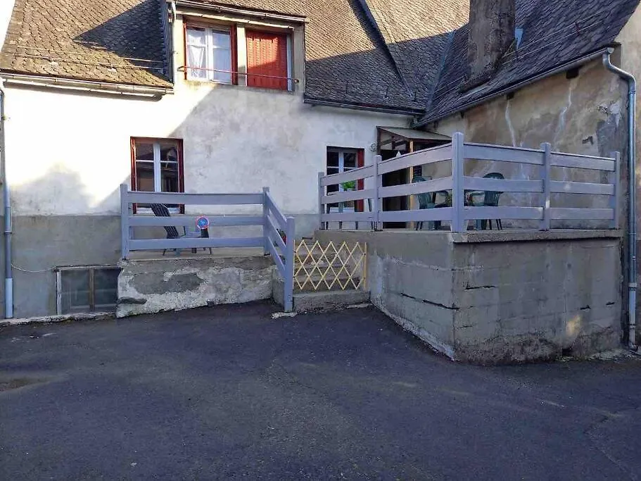 Appartement Dans Un Village En Auvergne Sancy Egliseneuve-d'Entraigues 0*,  France