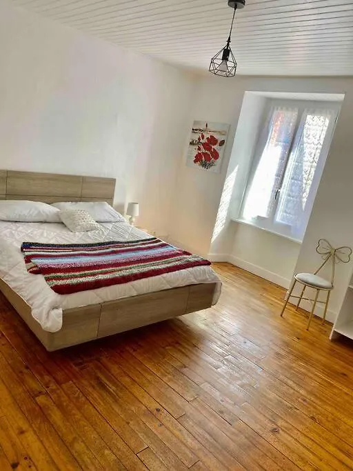 Appartement Dans Un Village En Auvergne Sancy Egliseneuve-d'Entraigues France