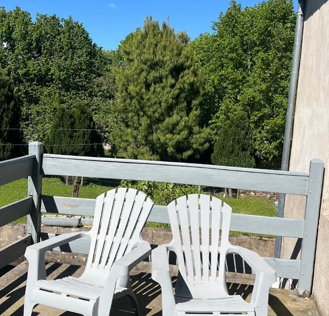 Appartement Dans Un Village En Auvergne Sancy Egliseneuve-d'Entraigues